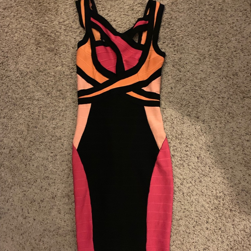 Herve Ledger size M bodycon bandage dress